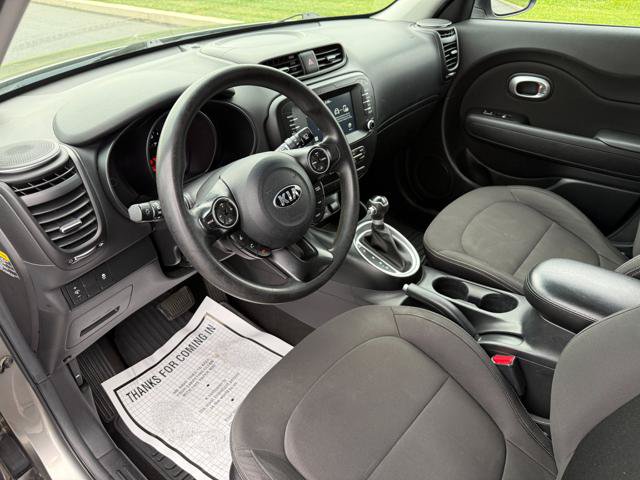 Used 2018 Kia Soul w/ Convenience Package FWD image 9
