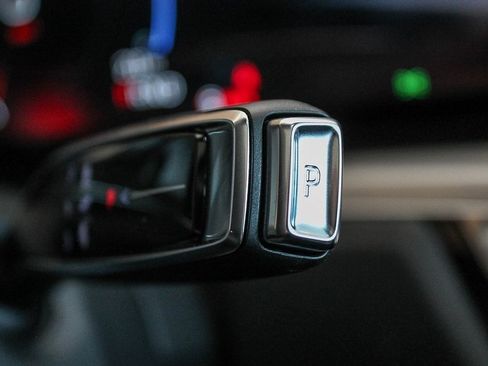 New 2026 Cadillac Lyriq V image 25