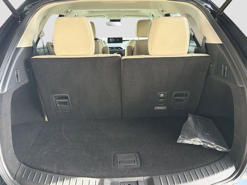 Used 2023 MAZDA CX-9 Touring image 3