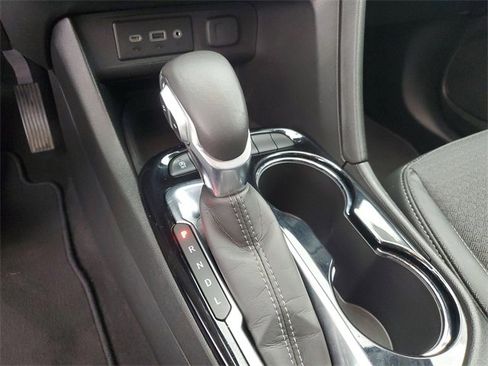 Used 2020 Buick Encore GX Select image 29