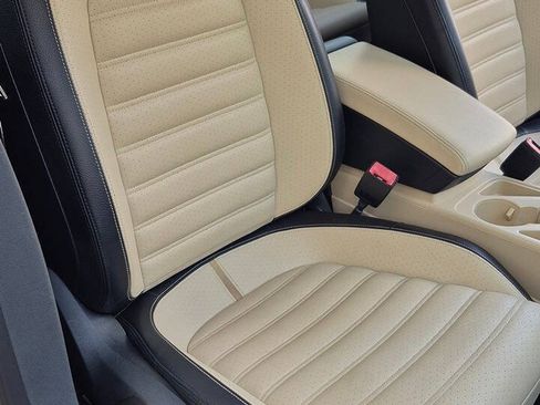 Used 2010 Volkswagen CC Sport FWD image 40