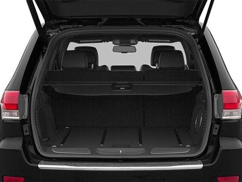 Used 2014 Jeep Grand Cherokee Limited image 16