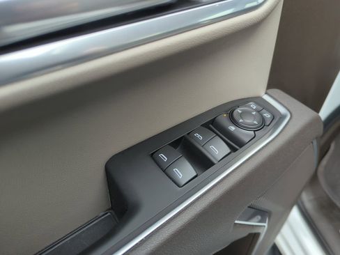 Used 2025 Chevrolet Silverado 1500 RST w/ Max Trailering Package AWD/4WD image 19