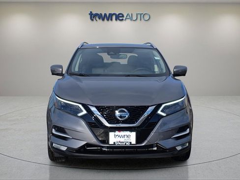 Used 2022 Nissan Rogue Sport SL w/ Premium Package image 8