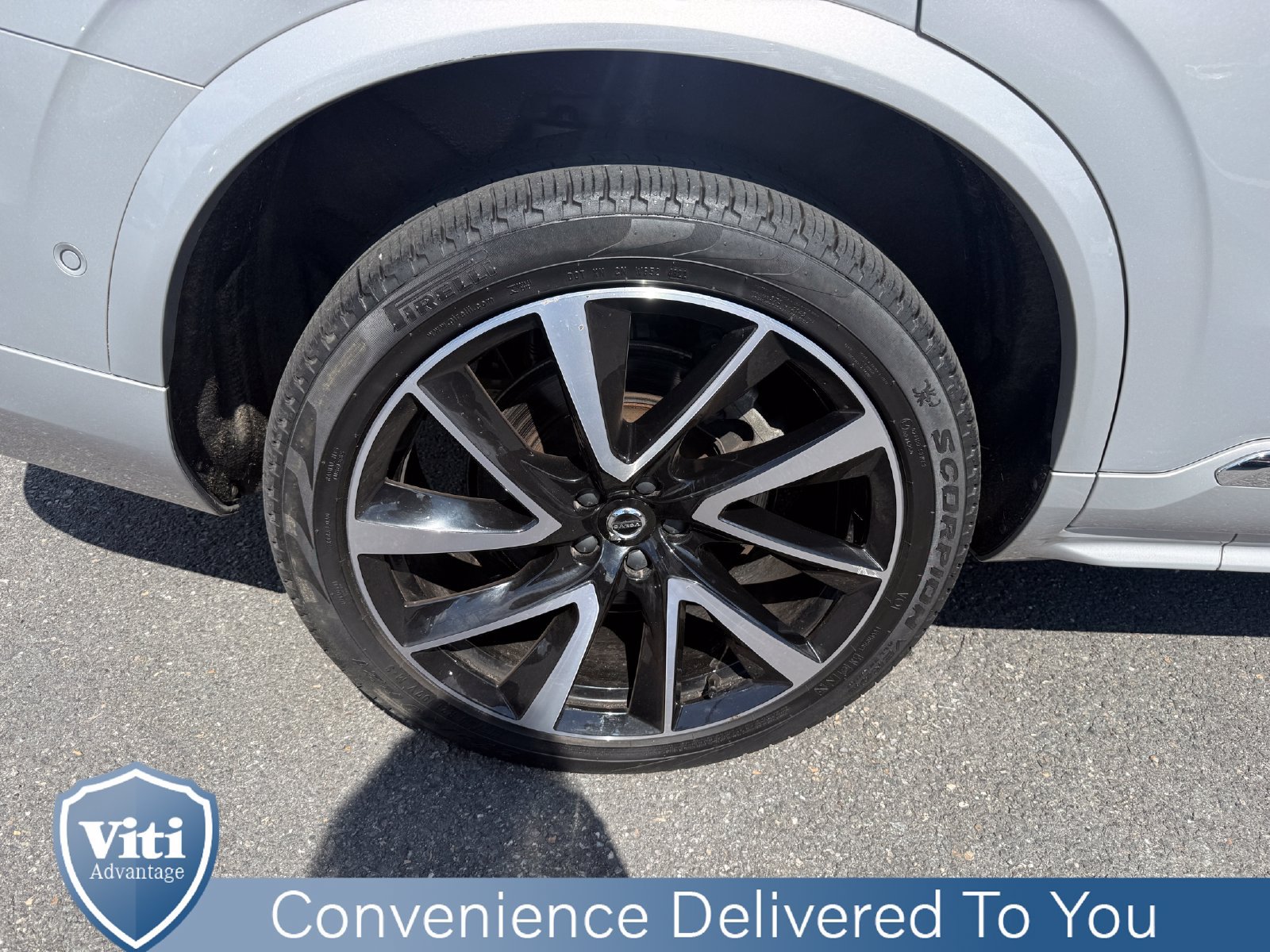 Certified 2023 Volvo XC90 B6 Plus w/ Protection Package Premier AWD/4WD image 14