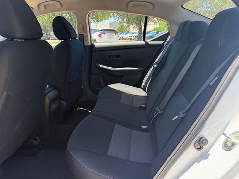 Used 2025 Nissan Sentra SV FWD image 25