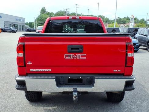 Used 2018 GMC Sierra 1500 SLE w/ SLE Value Package AWD/4WD image 4