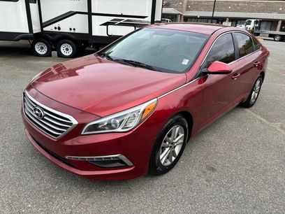 Used 2015 Hyundai Sonata SE w/ Cargo Package