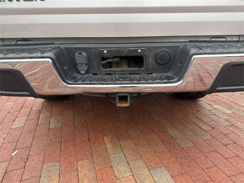 Used 2016 GMC Canyon SLT w/ Driver Alert Package image 29