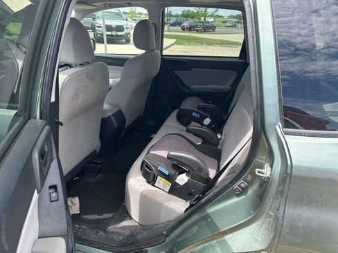 Used 2016 Subaru Forester 2.5i Premium w/ Popular Package #2 AWD/4WD image 9
