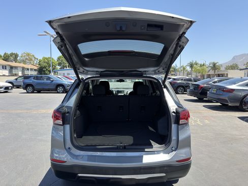 Used 2024 Chevrolet Equinox LT AWD/4WD image 14