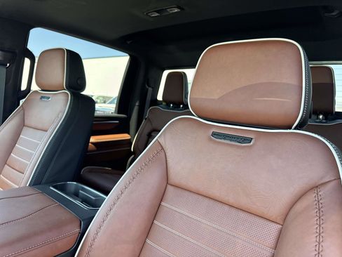 New 2025 GMC Sierra 2500 Denali Ultimate w/ Max Trailering Package image 23