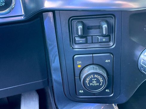 Used 2021 Ford F150 Lariat image 60