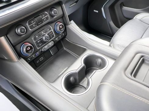 Certified 2024 Chevrolet Tahoe Premier RWD image 17
