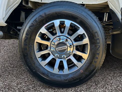 Certified 2022 Ford F250 Lariat w/ Lariat Value Package image 14