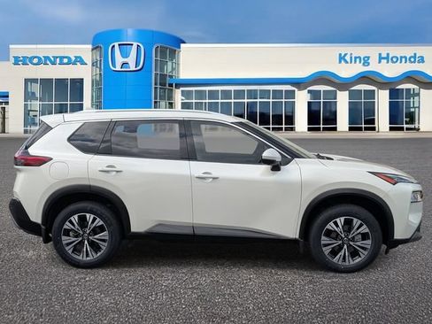 Used 2021 Nissan Rogue SV w/ Premium Package FWD image 6