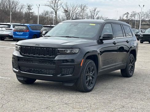 New 2025 Jeep Grand Cherokee L Limited image 6