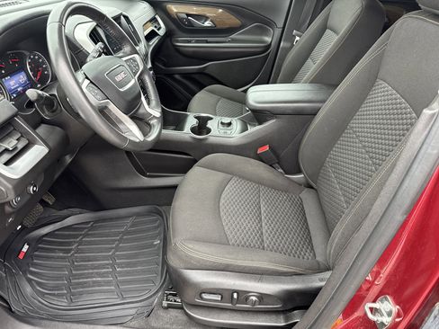 Used 2019 GMC Terrain SLE w/ Driver Convenience Package image 10