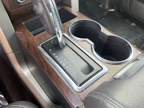 Used 2014 Ford F150 Lariat w/ Equipment Group 502A Luxury image 15