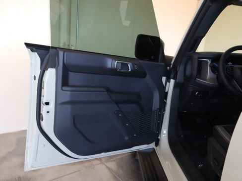 New 2025 Ford Bronco Outer Banks AWD/4WD image 31