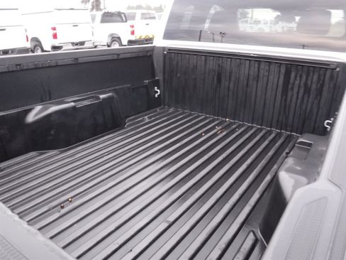 Used 2024 Toyota Tacoma SR image 5