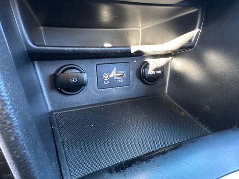 Used 2019 Hyundai Kona SE image 42