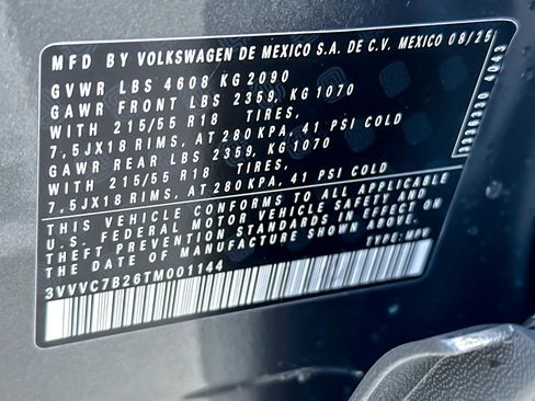 New 2026 Volkswagen Taos SE image 26