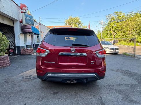 Used 2014 Nissan Pathfinder SL w/ Trailer Tow Package AWD/4WD image 9
