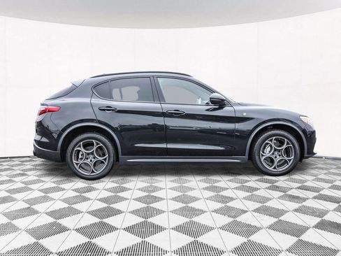Used 2023 Alfa Romeo Stelvio Ti image 12