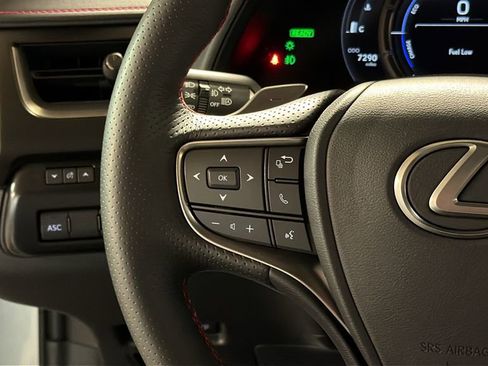 Used 2024 Lexus UX 250h F Sport image 22