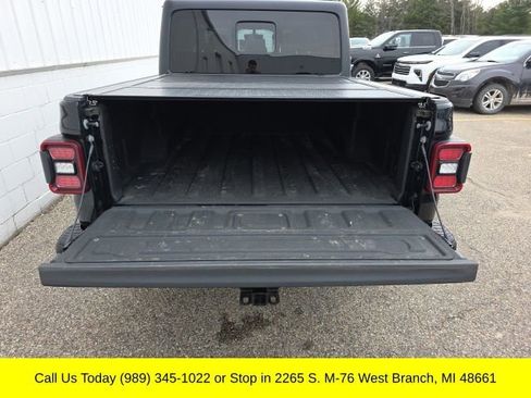 Used 2021 Jeep Gladiator Rubicon image 11
