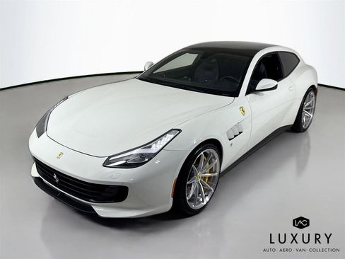 Used 2019 Ferrari GTC4Lusso T image 3