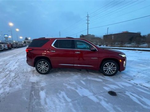 Certified 2022 Chevrolet Traverse High Country w/ LPO, Floor Liner Package image 9