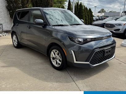 Used 2023 Kia Soul LX w/ Option Group 015