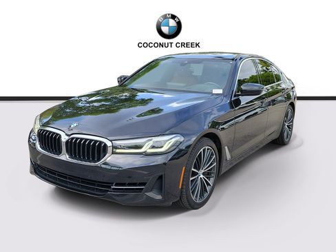 Used 2021 BMW 540i w/ Premium Package RWD image 2