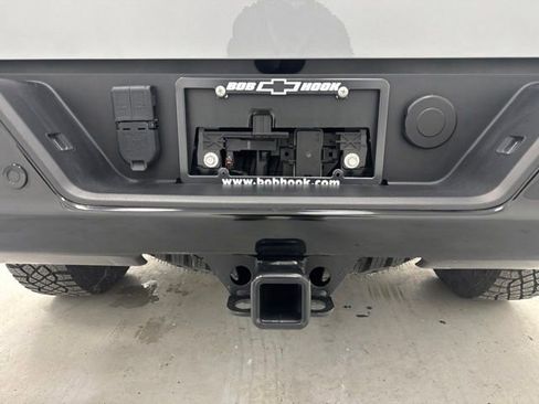 Used 2024 Chevrolet Silverado 1500 ZR2 AWD/4WD image 27