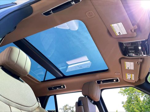 New 2026 Land Rover Range Rover SE AWD/4WD image 29