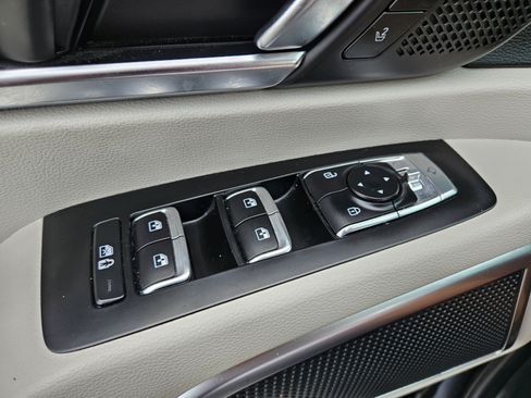 Used 2022 Kia Telluride SX w/ SX Prestige Package AWD/4WD image 30