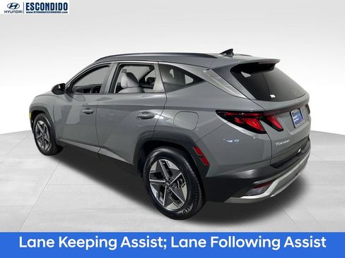 Certified 2025 Hyundai Tucson SEL FWD image 3