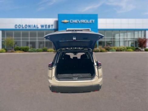 Used 2025 Nissan Rogue SV AWD/4WD image 8