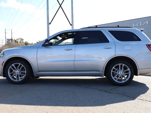 Used 2024 Dodge Durango GT image 2