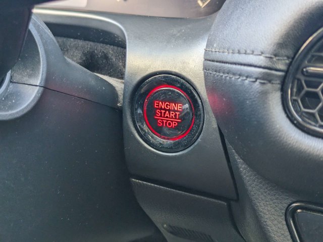 Used 2025 Honda HR-V LX image 26