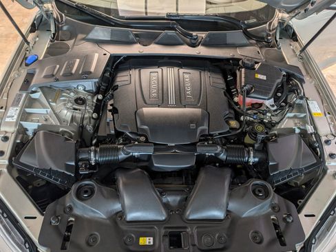 Used 2013 Jaguar XJ L Portfolio image 23