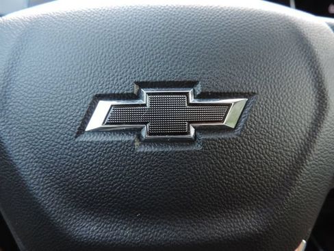 Used 2024 Chevrolet Trax ACTIV w/ Sunroof Package FWD image 25