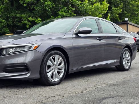 Used 2019 Honda Accord LX image 3