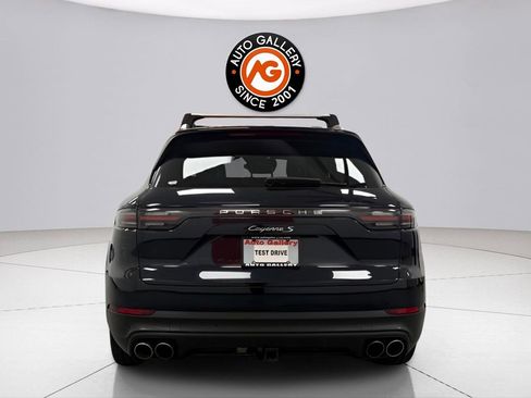 Used 2019 Porsche Cayenne S image 6