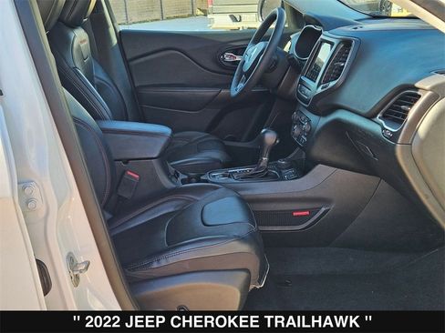 Used 2022 Jeep Cherokee Trailhawk w/ Premium Leather Package image 26