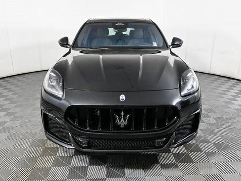 New 2025 Maserati Grecale Trofeo image 2