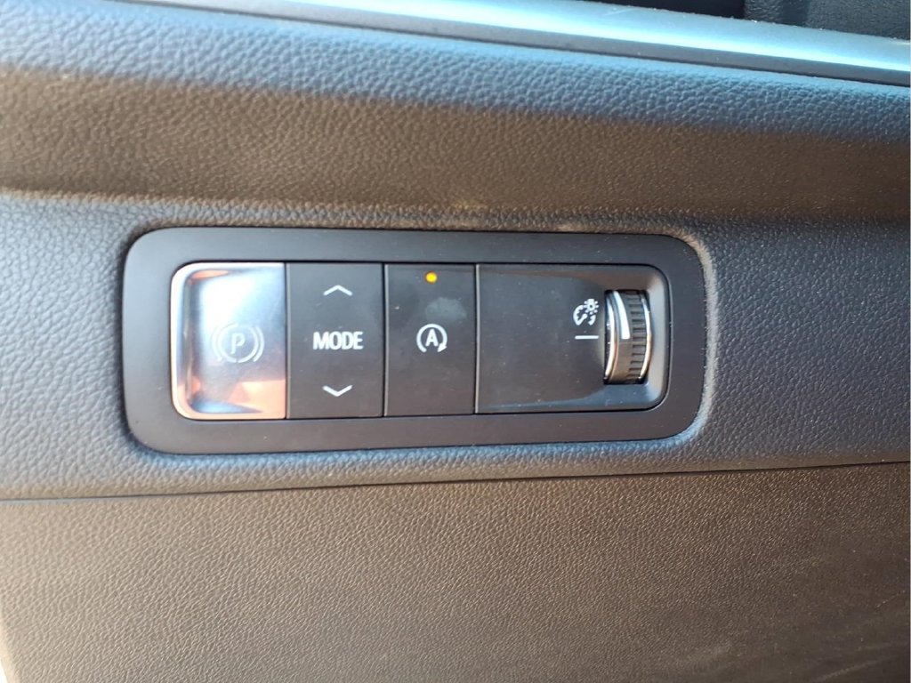 Used 2024 Chevrolet Traverse LT FWD image 14