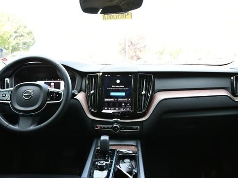 Certified 2023 Volvo XC60 B5 Plus w/ Climate Package AWD/4WD image 15